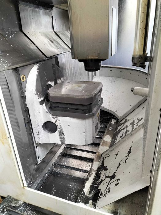 Centro maquinaçâo, Mikron UCP-600 Vario 5 eixos