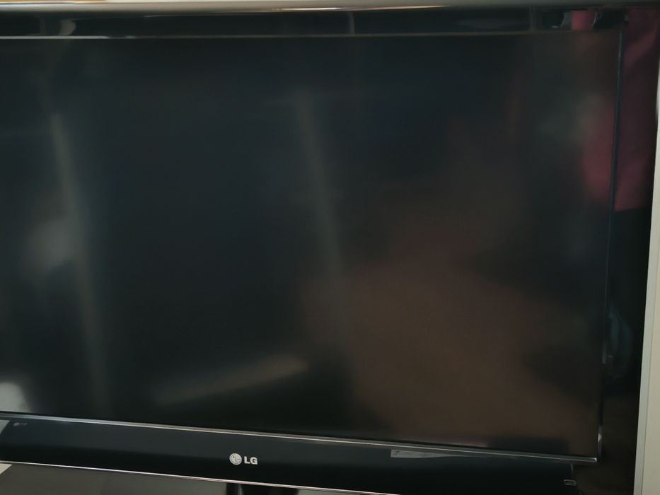 TV LG 42LH5000 avariada (fonte de alimentação)