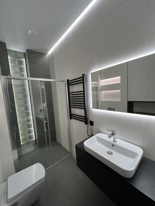 СВОБОДНА! Посуточно Французский бульвар ЖК Париж возле моря