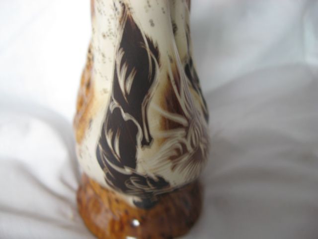 Лебедь (фарфор).