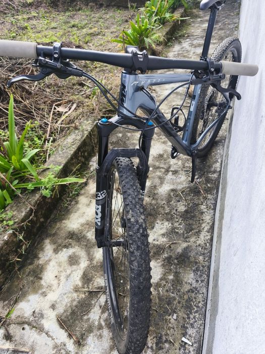 Bicicleta KTM Myroon Elite carbono