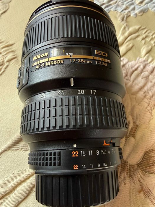 Об'єктив Nikon af-s Nikkor 17-35mm f2.8D ED стан нового, майже не користувались, вага 788 г, made in Japan.