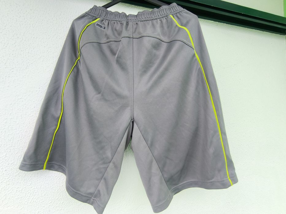 Calções desportivos Puma