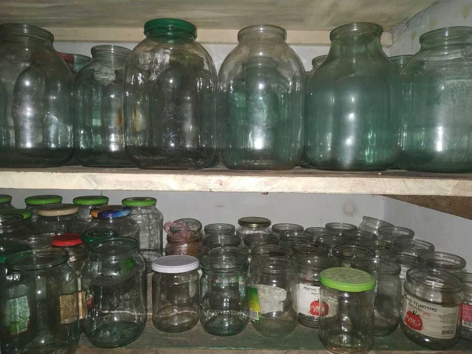 продам стекляные банки б/у 3л, 1,5 л, 05 л