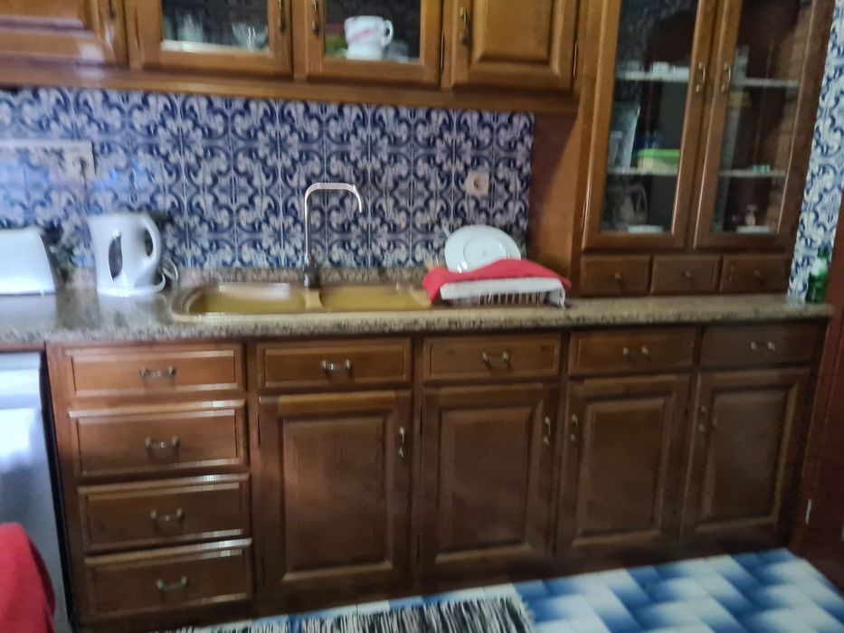 Cozinha em castanho