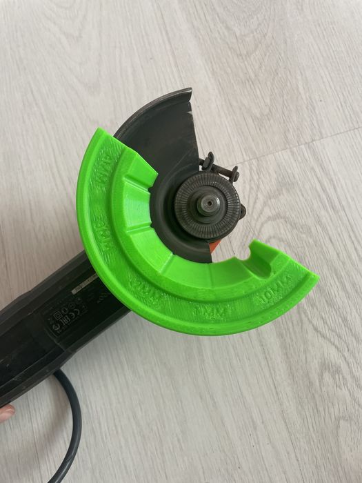 Насадка кондуктор для заточки свердл на болгарку