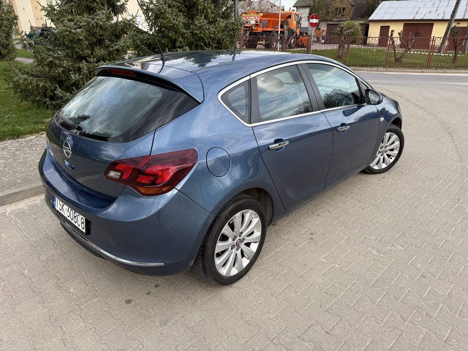 Opel Astra J 1.4 Turbo 140KM