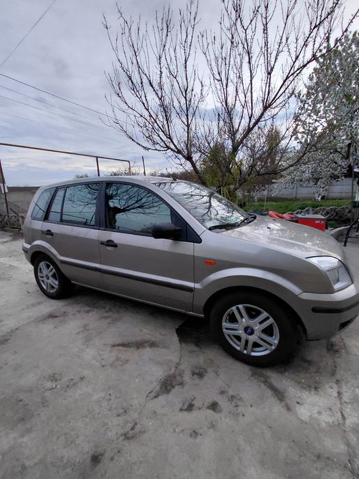 Продам форд фюжен