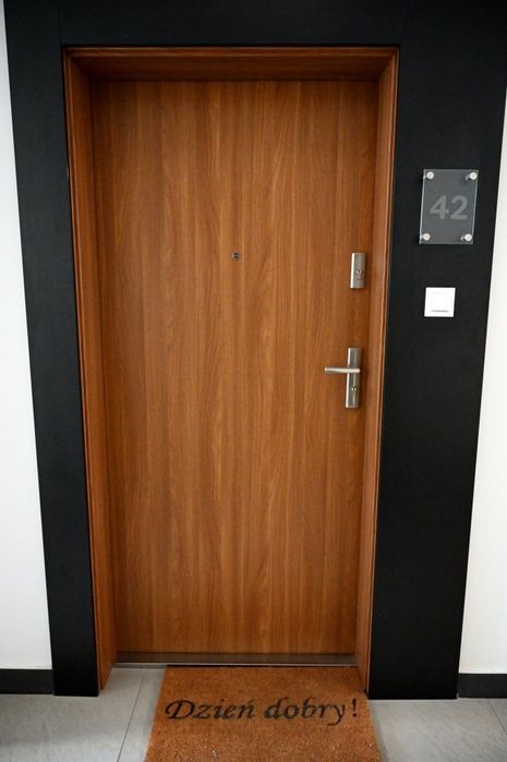 Nowe mieszkanie w bloku | W pełni umeblowane | 34 m² | Prywatny parkin