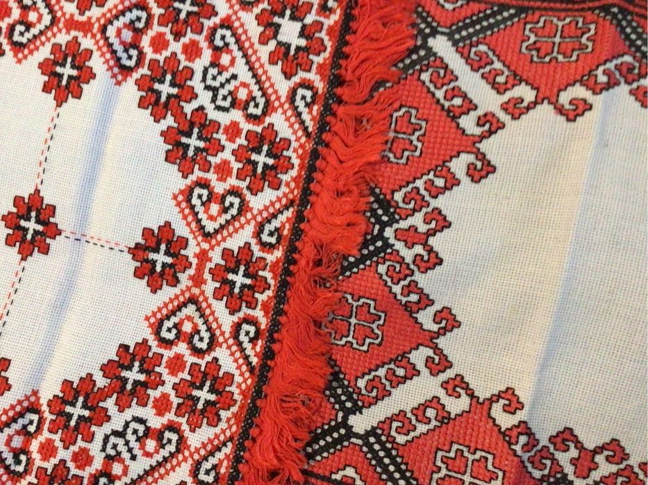 Вишивка  ручної  роботи