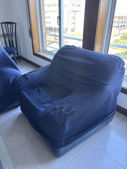 Conjunto de Sofás em Pele Azul Marinho (3 Lugares + 2 Poltronas) + Capas Incluídas