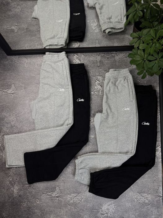 Штани Corteiz Прямі та Джогери