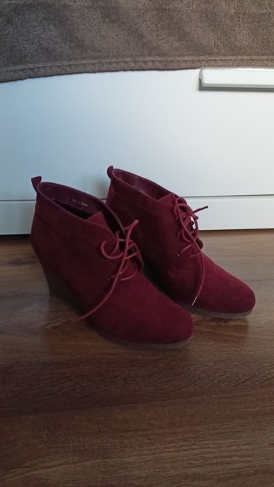 Kozaki botki za kostkę na koturnie rozowe
