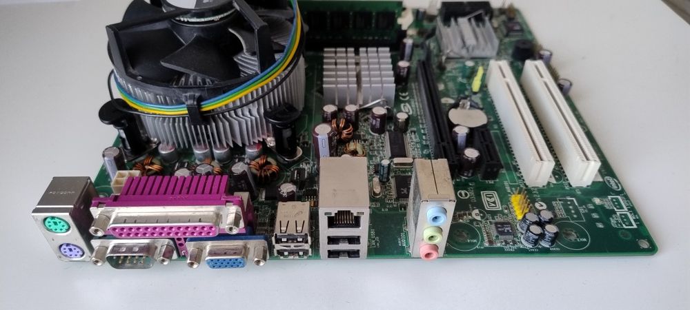 Продам комплект материнська плата + процесор + пам'ять