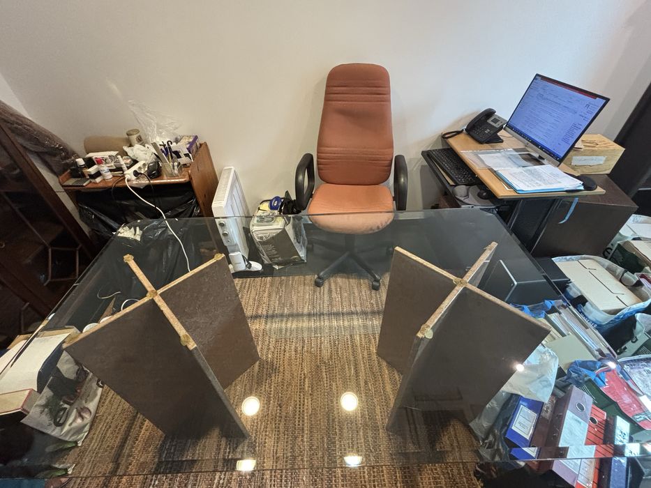 Secretária mármore e vidro