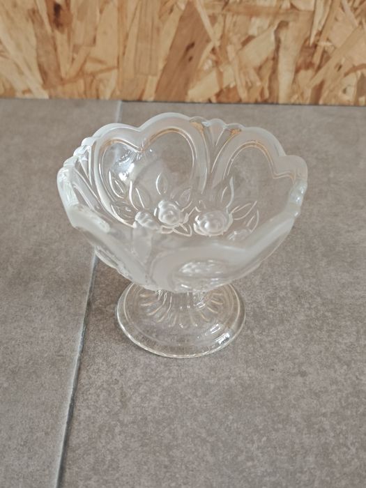 Tigela de vidro para bombons