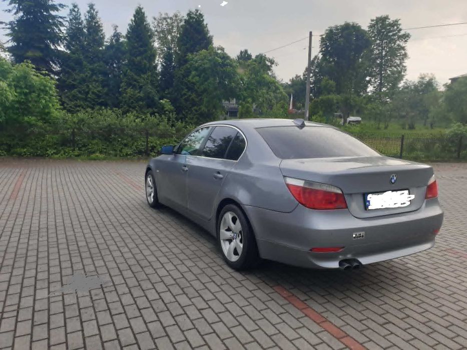 BMW E60 2.2 Benzyna 2003r