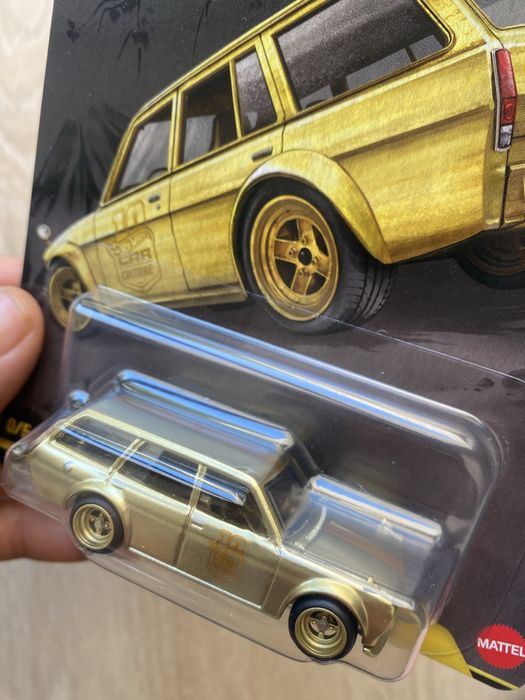Hotwheels chase datsun 510 wagon
