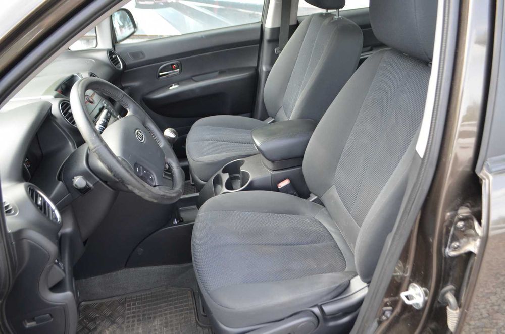 Kia Carens Дизель 2011