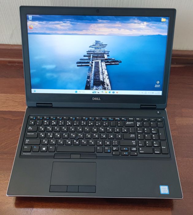 Ноутбук Dell Precision 7530 | Core i5-8300H | 16GB RAM | Radeon Pro WX4150 4GB | SSD 256GB | IPS Full HD