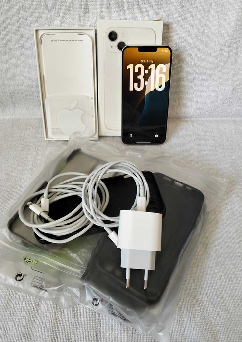 Iphone 13/128GB. Bateria 80%. Stan idealny nie porysowany nie poobijany. Nie ma żadnych uszkodzeń wszytko działa Odbiór wyłącznie osobisty