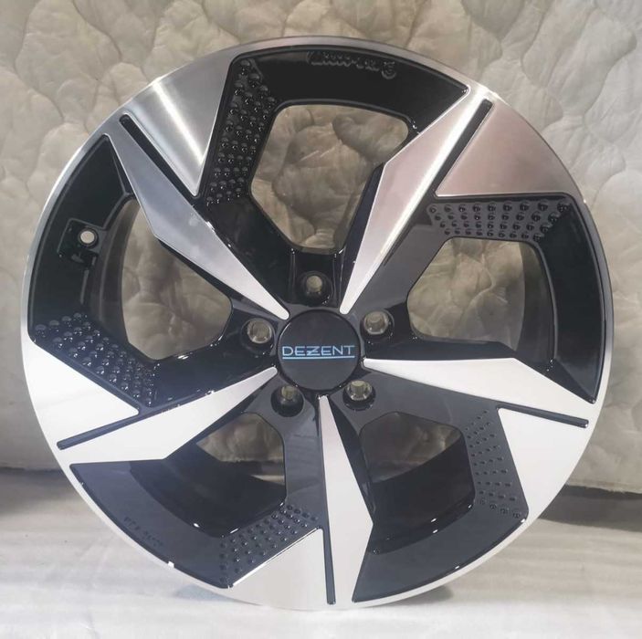 Alufelgi Dezent AO Dark 7,5Jx19 Mercedes VW Skoda Seat 5x112 ET53,5