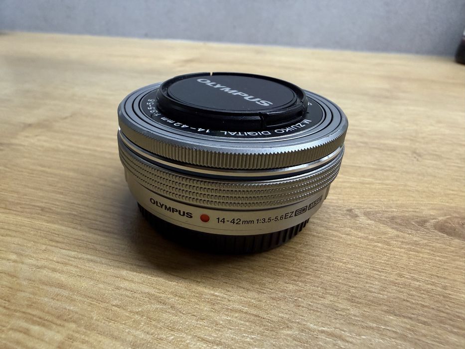 Obiektyw Olympus Micro 4/3 M.Zuiko 14-42mm f/3.5-5.6 II R