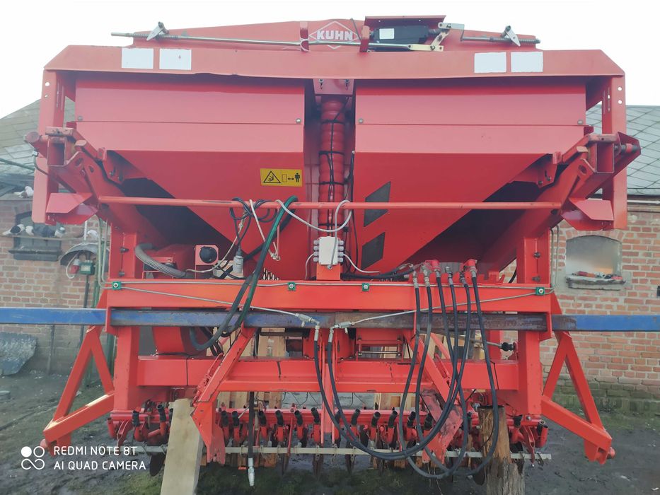 Siewnik talerzowy kuhn venta al 302