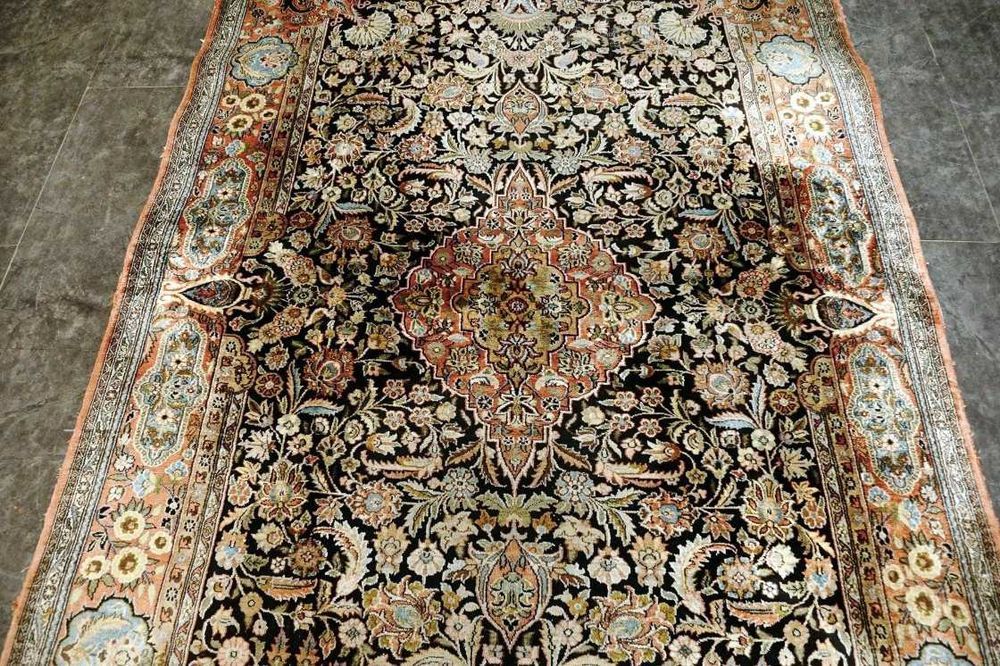 Tapete de SEDA natural de Caxemira com 220cm x 154cm