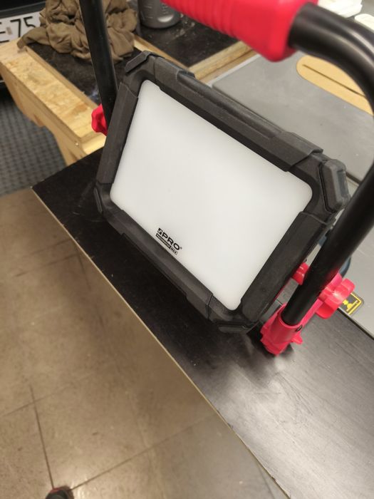 PRO - LD401 naświetlacz LED 30W 3000 lm