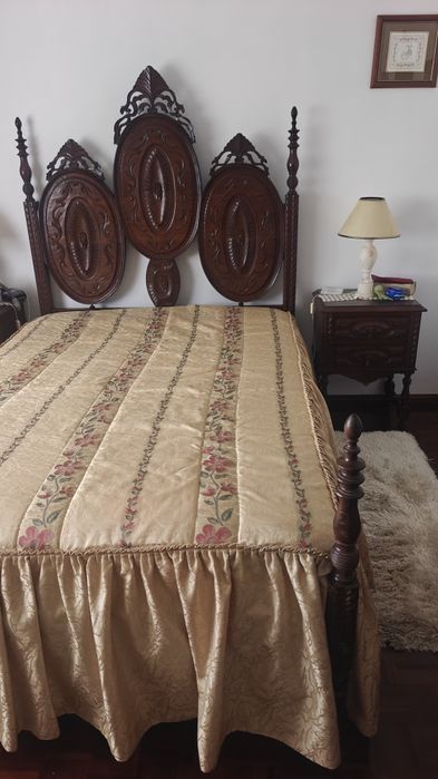 Mobília de Quarto Casal Mogno