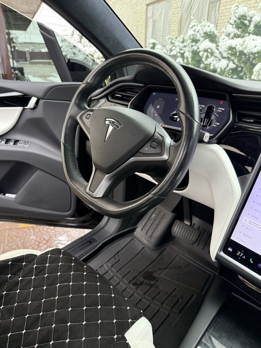 Tesla X Cosmo XXX