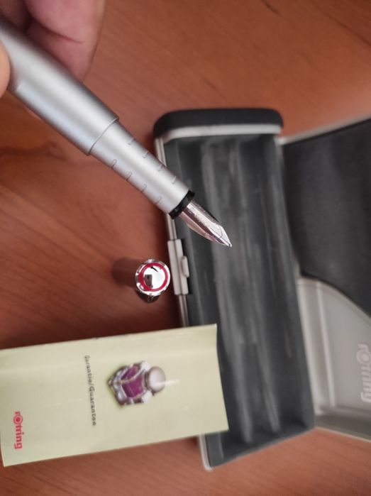 Rotring Initial Prateada - Caneta de Aparo com estojo