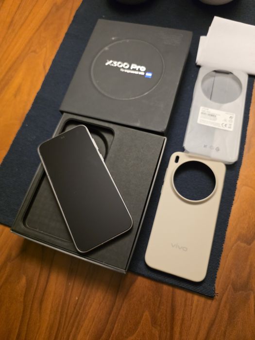 Vivo X300 Pro 16GB 512GB NOVO. Troca/retoma. Fatura, garantia, caixa, acessórios