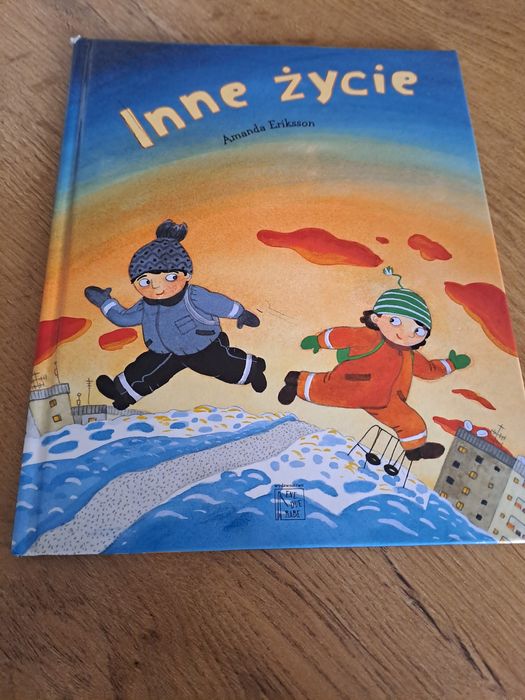 Ksiazka "Inne życie"