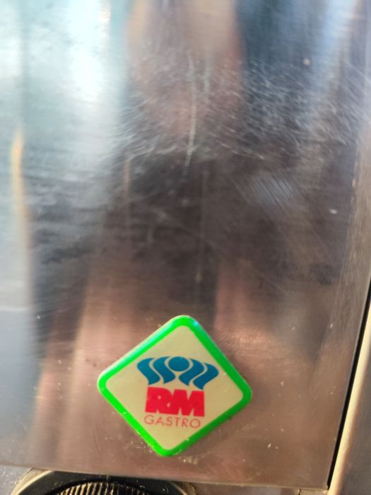 Grill gastronomiczny