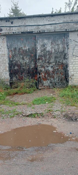 Продам гараж АК 27 Півци.