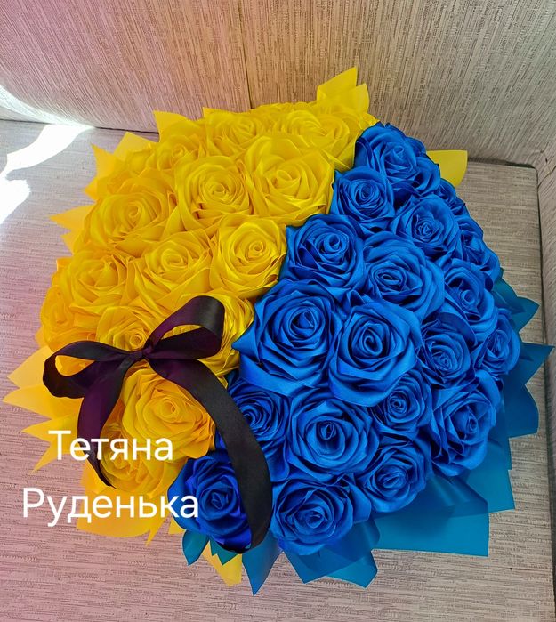 Букет з атласної стрічки Букет для Героя Композиція Зимова для воїна