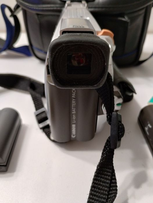 Mini Kamera Video Canon MV 300 E