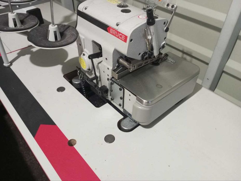 Промышленный оверлок 4-х нитка Bruce X3