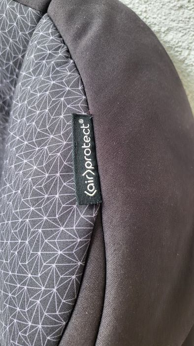 Fotelik samochodowy Maxi-cosi Rodi 15-36 kg