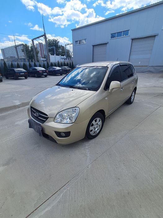 Kia.Carens ||| .