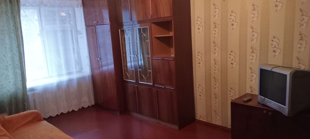 Здам 2х кімнатну,довгостроково