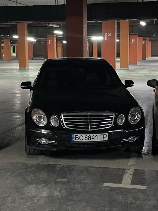 Mercedes benz E-class W211