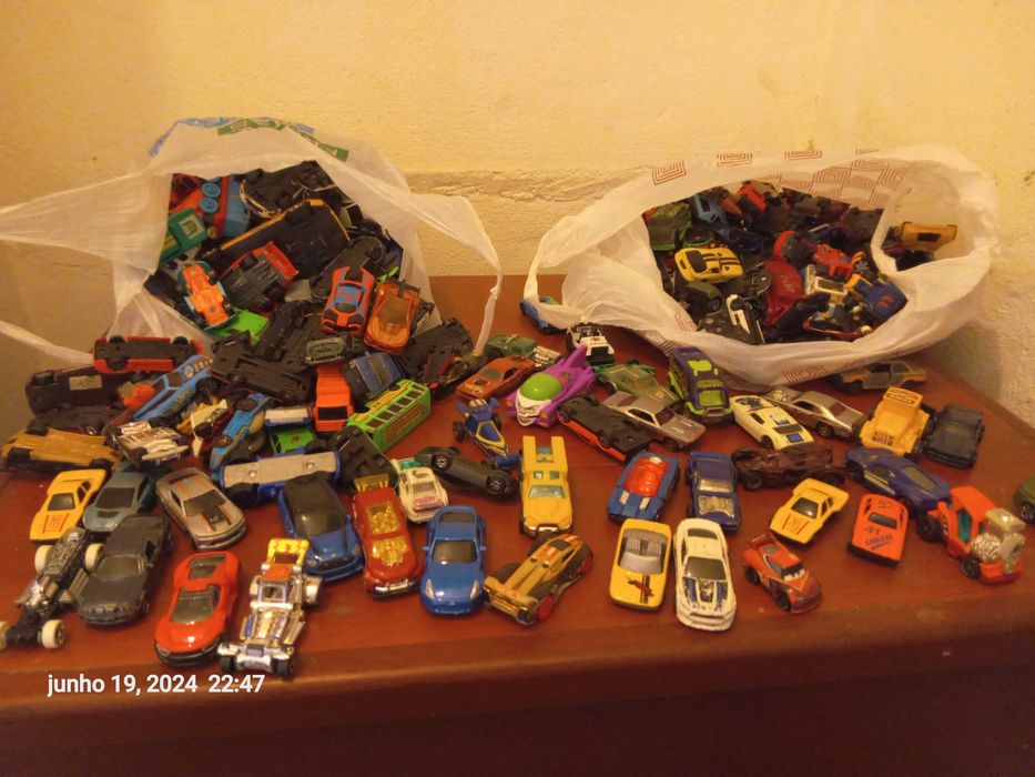 carrinhos hotwheels