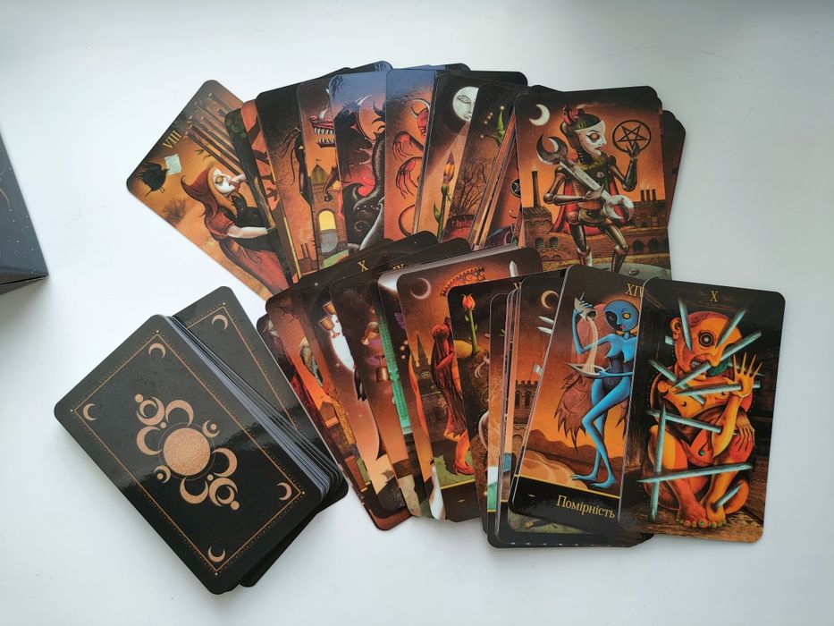 Deviant Moon таро Безумной луны Шаленого місяця