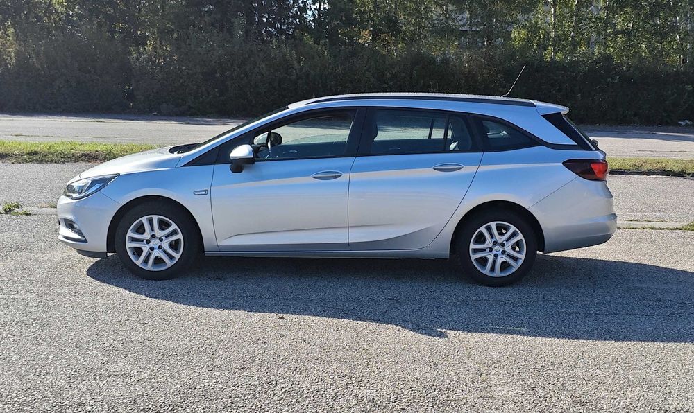 Opel Astra K 1.4 Turbo benzyna kamera czujniki