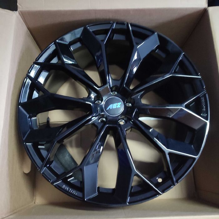 Felga 9,5x22 5x112 ET37 AEZ LEIPZIG BLACK  ALE2N8BA37E