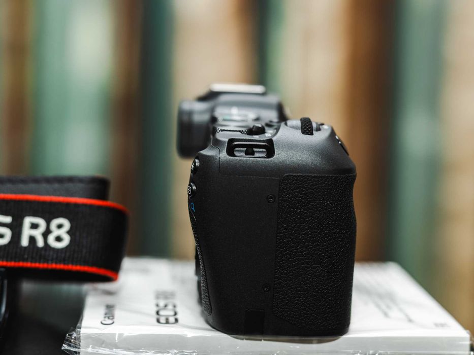 CANON EOS R8 ( NOVA ) com garantia até 2028