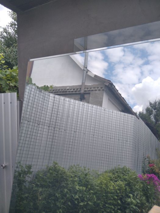 Зеркальне скло без монтажу